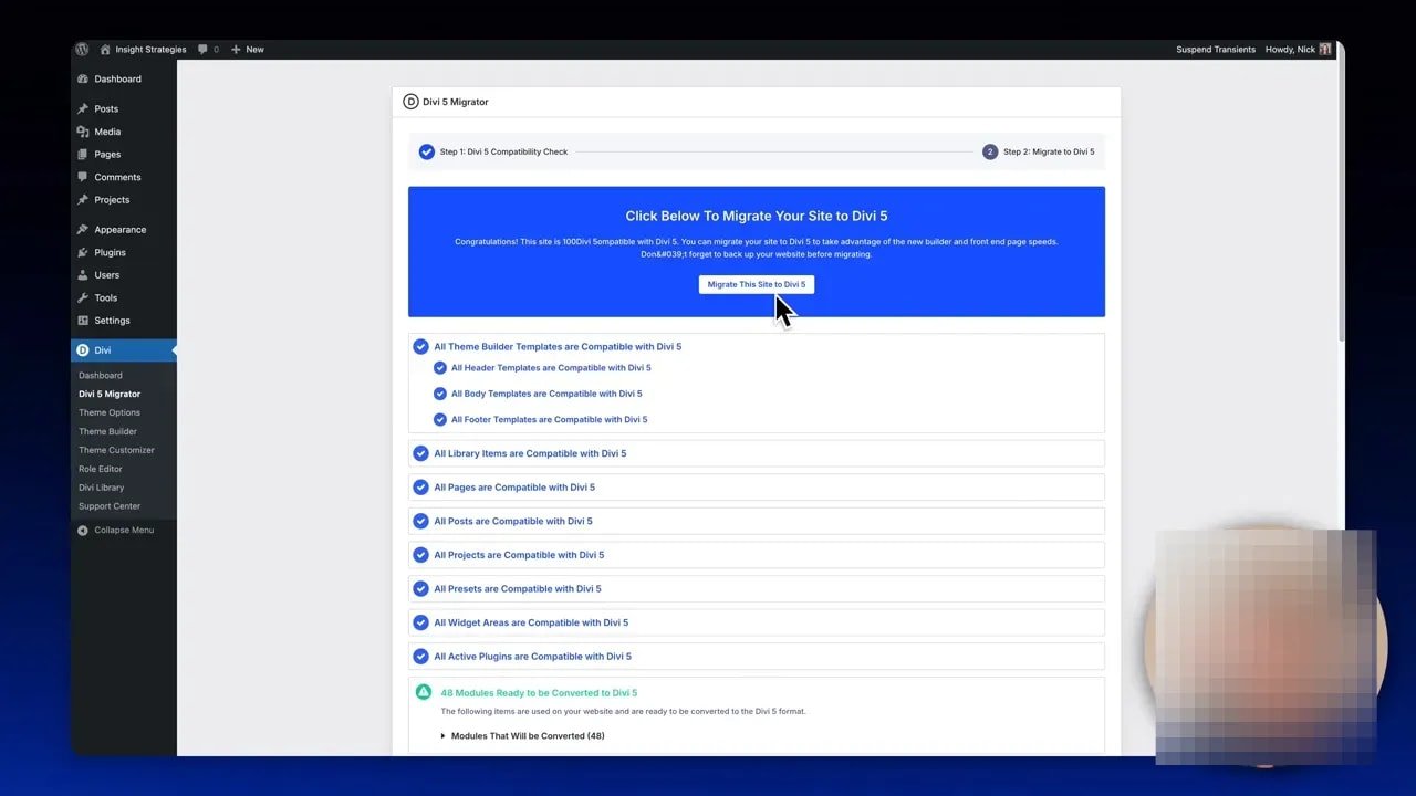 Interfața Divi Migrator cu butonul 'Migrate This Site to Divi 5' și lista de compatibilitate afișată