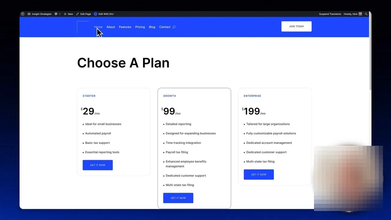 Pagina 'Choose A Plan' cu carduri de preț și butoane de call-to-action